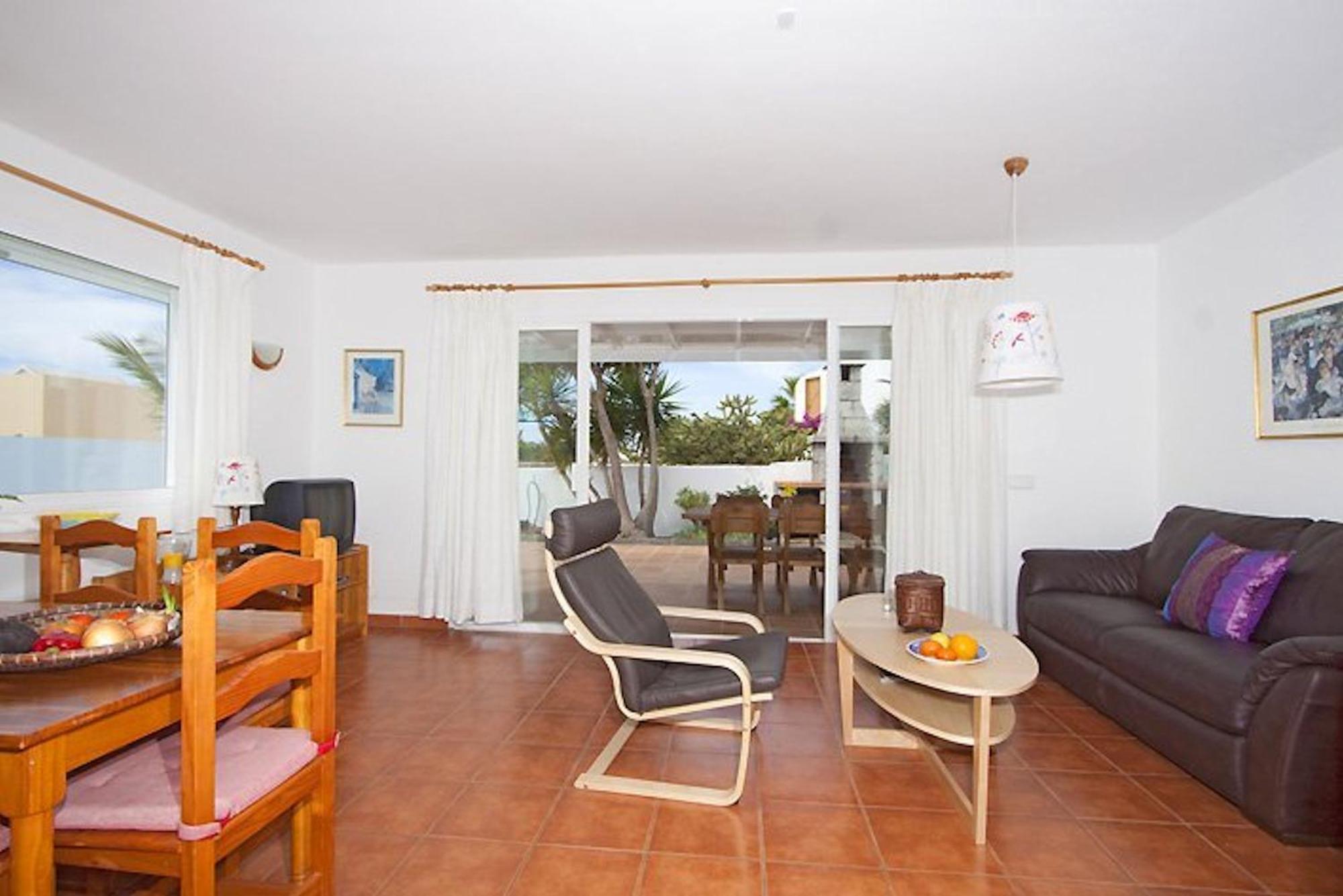 Lovely Los Mojones Villa Casa Jasmine Heated Pool Short Walk To Beach Puerto Del Carmen Puerto del Carmen  Kültér fotó